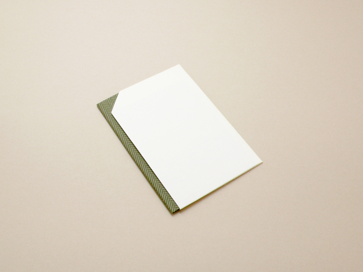 A4折形(おりかた) : 杉綾ぽち - 1