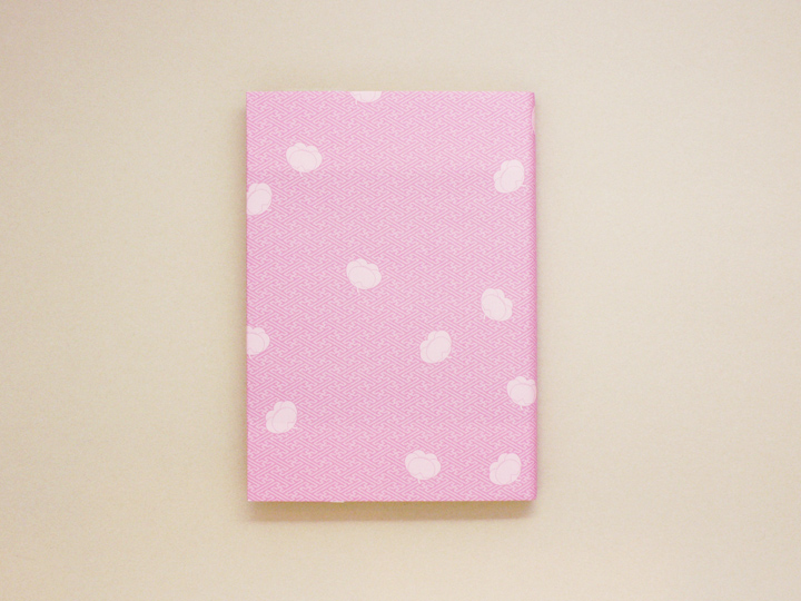 Ａ４折形（おりかた） : 紗綾形に横見梅 - 3