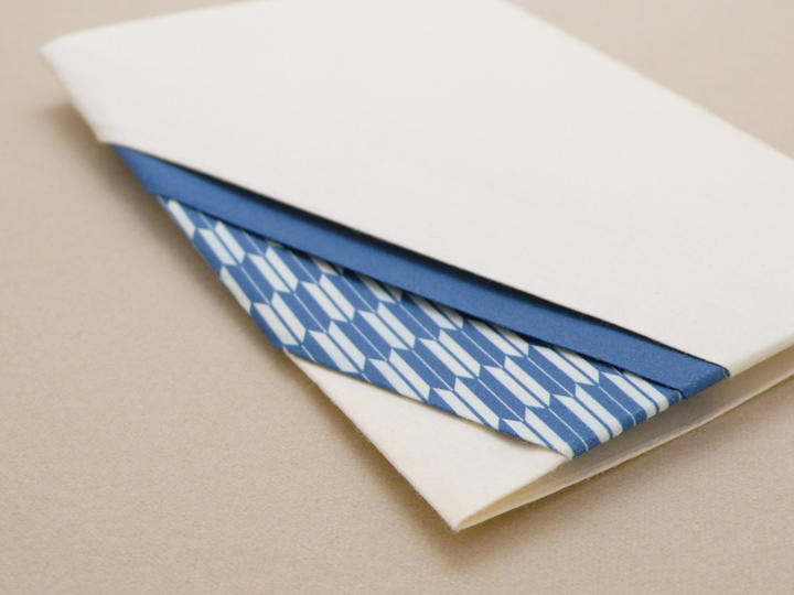 Ａ４折形（おりかた） : 矢絣ぽち - 2